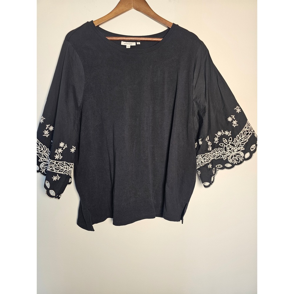 Boho Chico's Embroidered Bell Sleeve Top Women xxl Black White Eyelet Floral